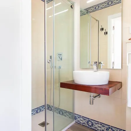 Lusitano Floor Apartment Lisbon
