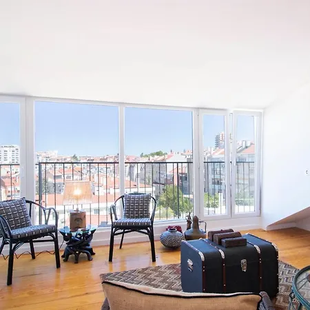 Lusitano Floor Apartment Lisbon