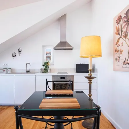 Lusitano Floor Apartment Lisbon